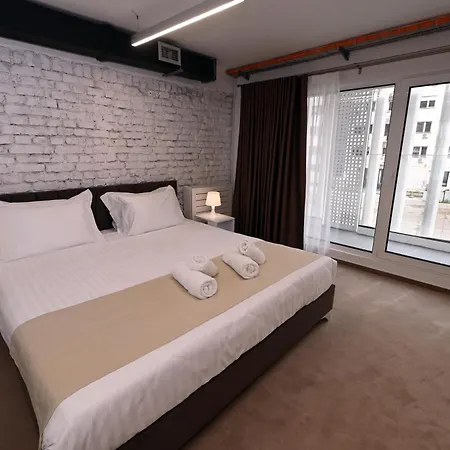 Alexandar Square * سكوبجي